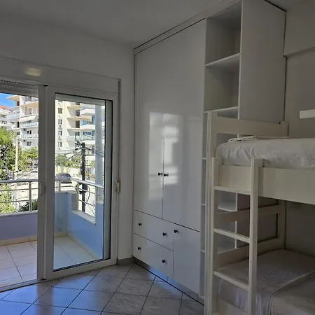 Roman Apartment *